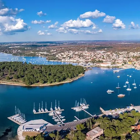 New Seve Ii With Pool, Near The Town Center, 3km From The Vila *